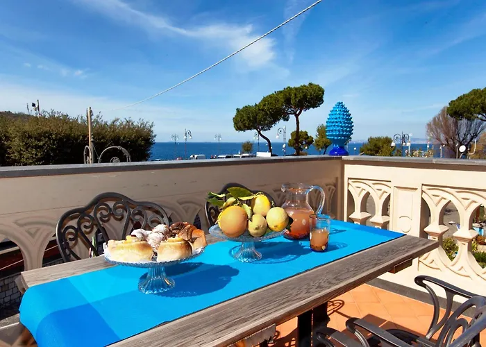 Terrace By The Sea - Entire With Terrace