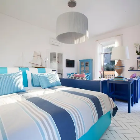 Апартаменты Terrace By The Sea - Entire With Terrace Сорренто