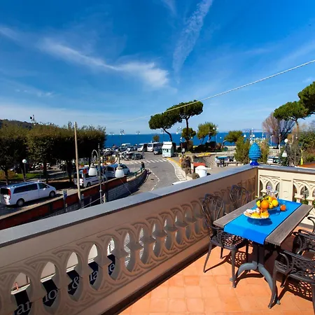 Terrace By The Sea - Entire With Terrace Appartement Sorrente